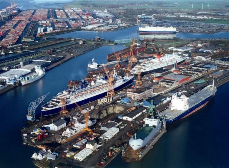 Σχεδόν $3 δισ. από Έλληνες εφοπλιστές για 173 πλοία το 2018